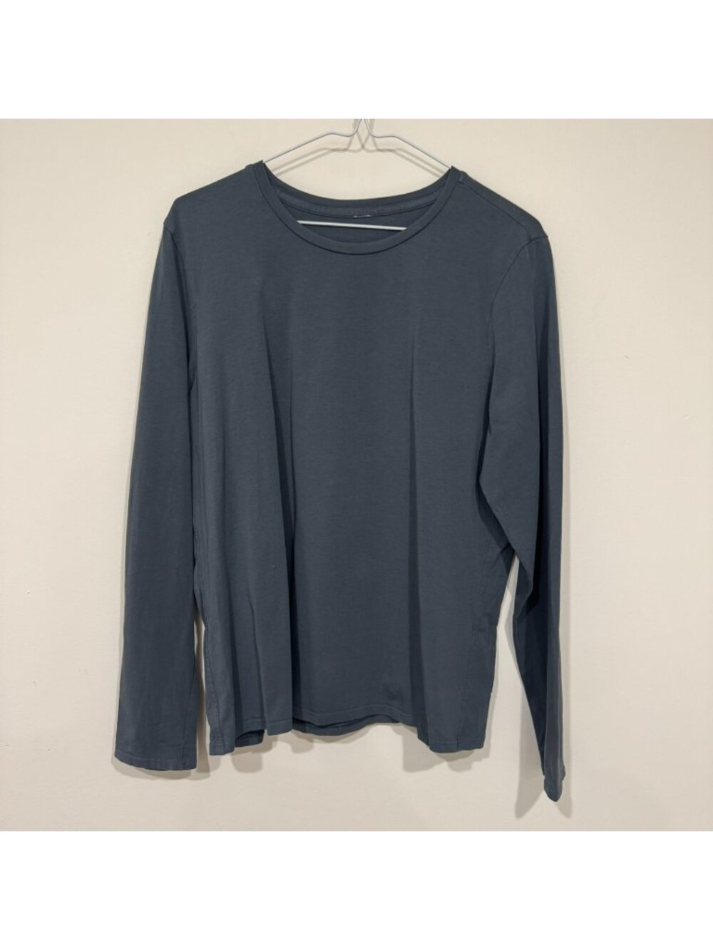 Lululemon Organic Cotton Crewneck Long-Sleeve Shirt Oil Grey Size M EUC